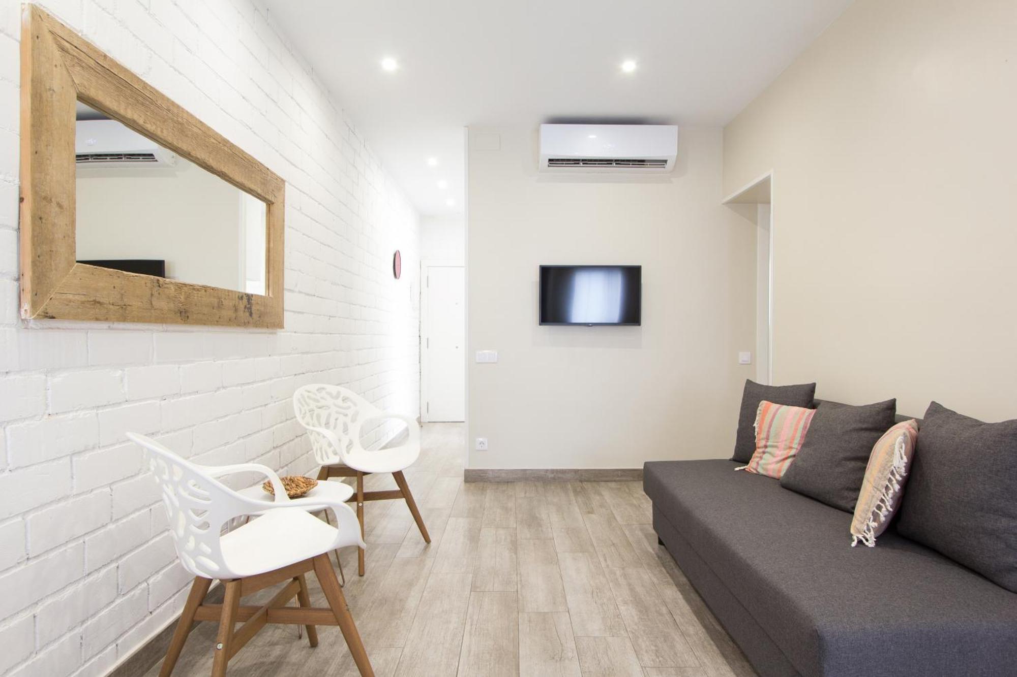 Novus Homes Barcelona Santa Eulalia L'Hospitalet de Llobregat Dış mekan fotoğraf