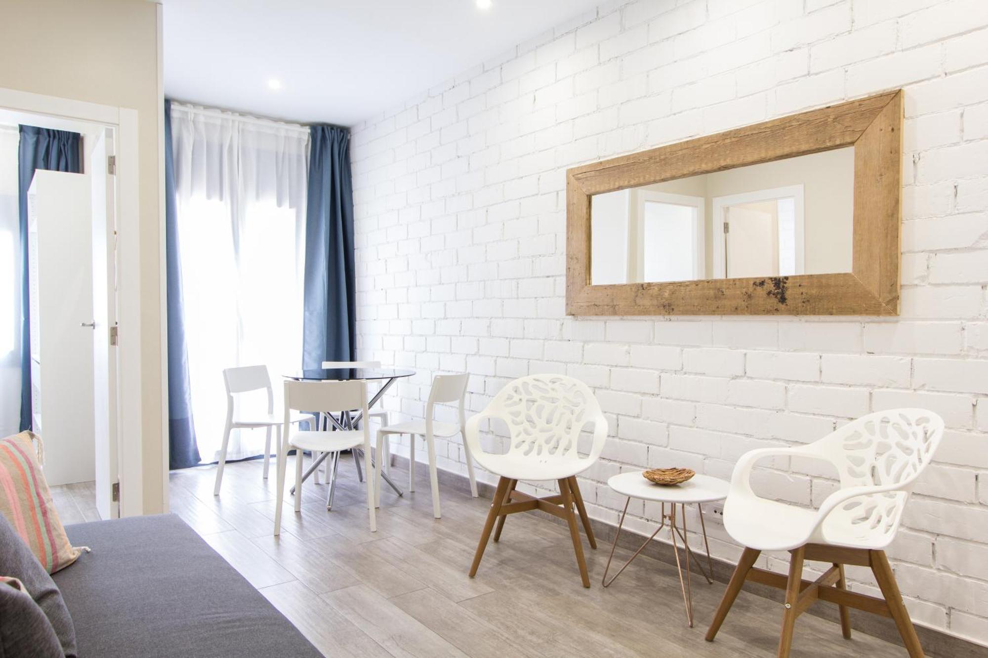 Novus Homes Barcelona Santa Eulalia L'Hospitalet de Llobregat Dış mekan fotoğraf