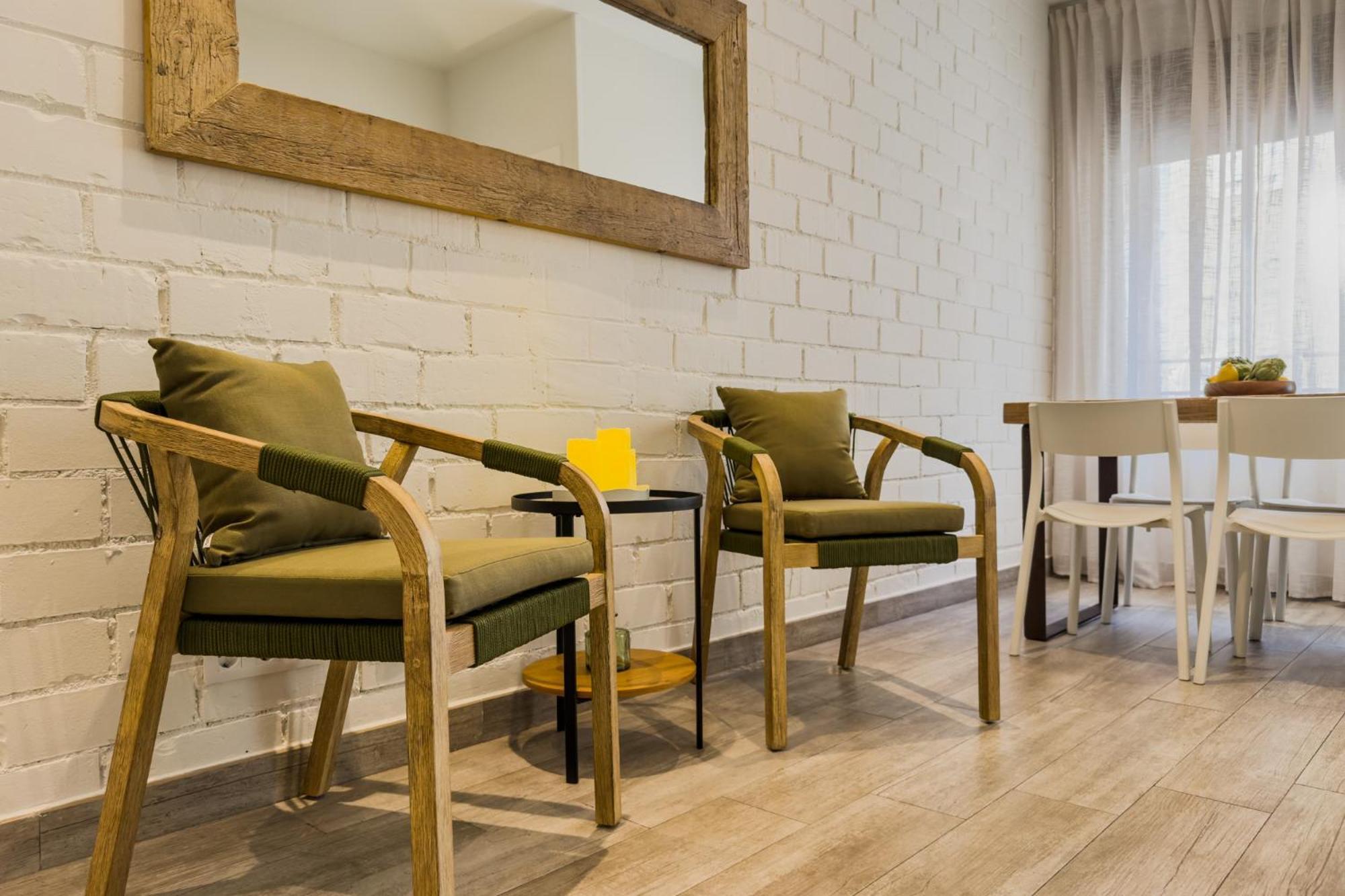 Novus Homes Barcelona Santa Eulalia L'Hospitalet de Llobregat Dış mekan fotoğraf