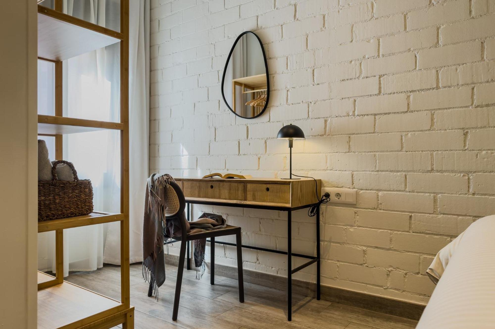 Novus Homes Barcelona Santa Eulalia L'Hospitalet de Llobregat Dış mekan fotoğraf