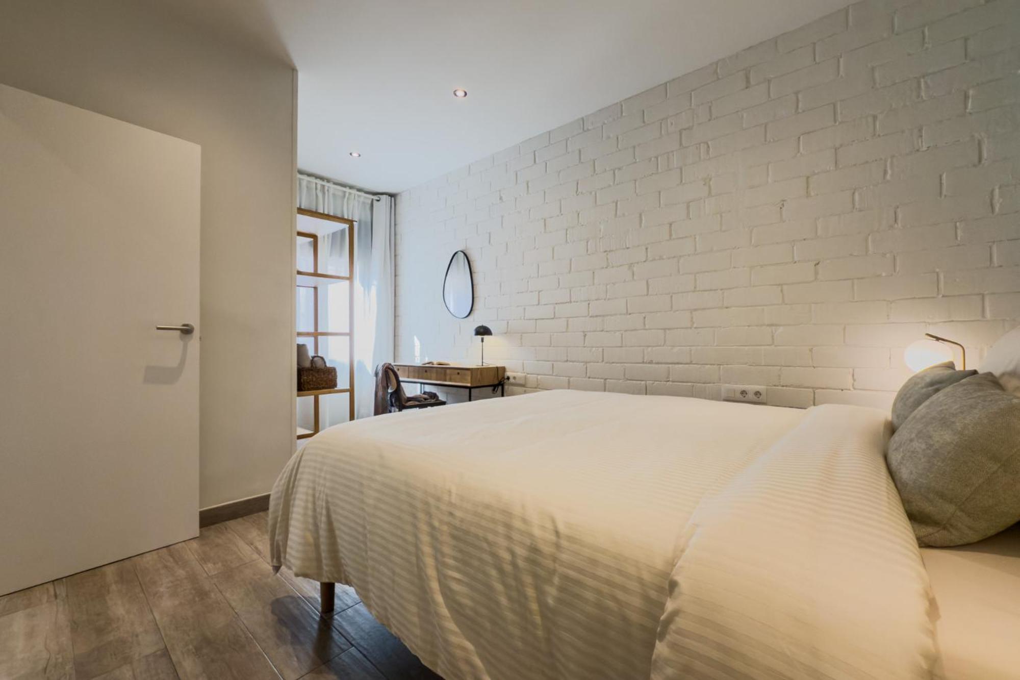 Novus Homes Barcelona Santa Eulalia L'Hospitalet de Llobregat Dış mekan fotoğraf